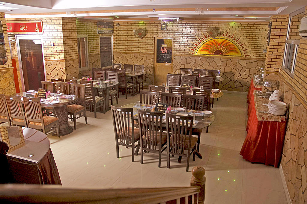 Rishabh Grand Castle Resort Rishīkesh Zewnętrze zdjęcie